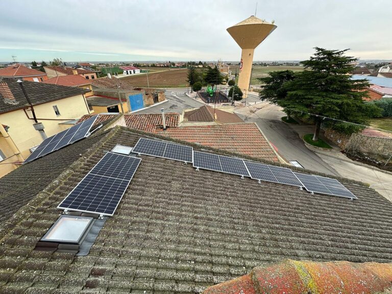 Proyectos viviendas Castellanos de Villiquera 4 05 kWp