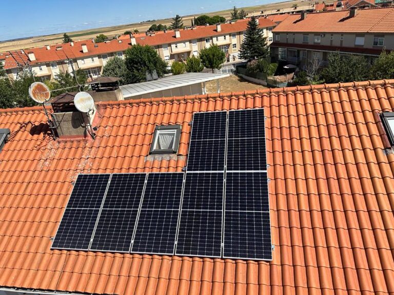 Proyectos viviendas Monterrubio de Armuna 3 15 kWp